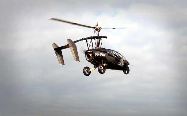 Watch The PAL-V “Flying Car” Make Its Maiden Flight