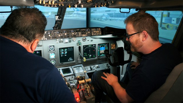 Tested: Flying the Boeing 737 Flight Simulator