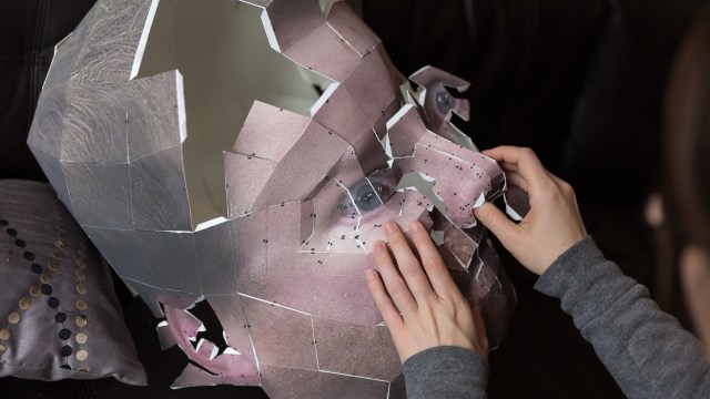 How To Make Your Own Giant Papercraft Head