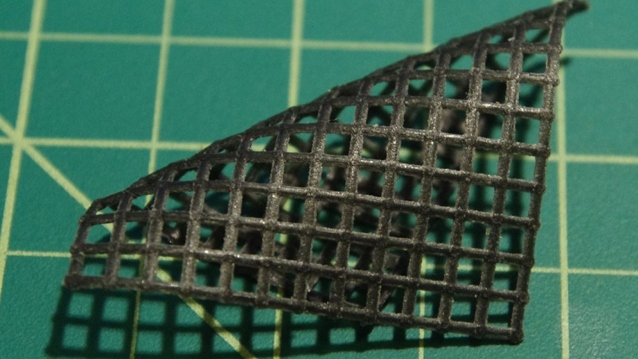 I was amazed this test net came out. I thought the water jet would blow this apart. It's suprisingly flexible and strong for 1mm strands.