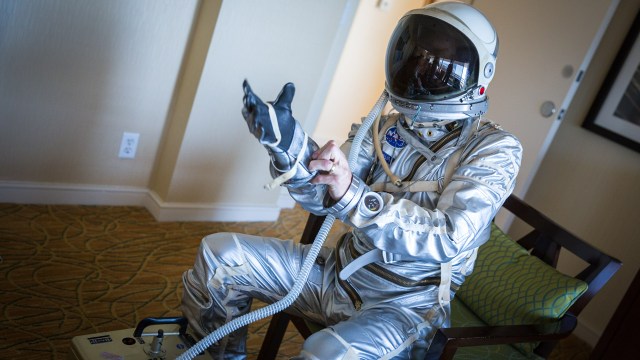 How To Make A Replica Hybrid Mercury IV Pressure Suit