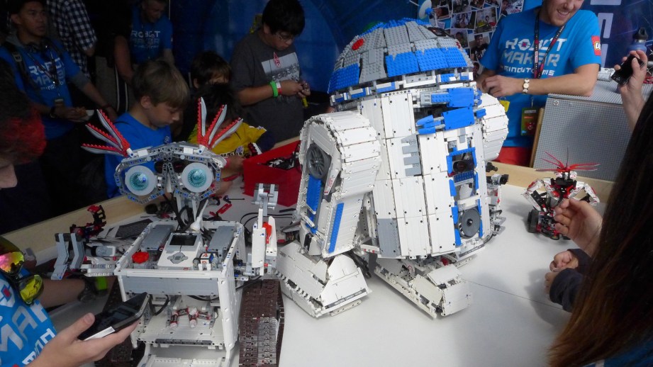 I would be remiss to not mention that LEGO was there in full-force with a crew from Mindstorms and had these amazing bots with them.