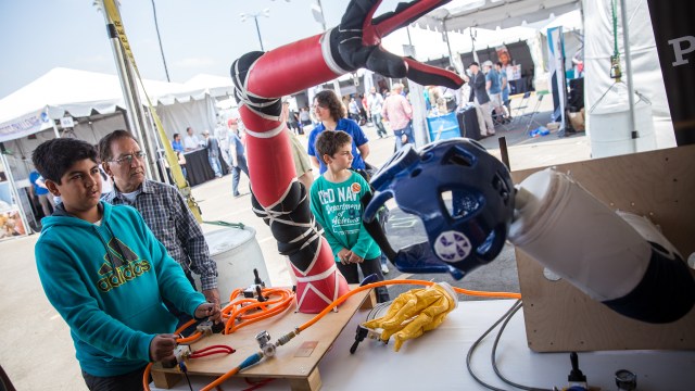 Meet the Inflatable Soft Robots of Pneubotics