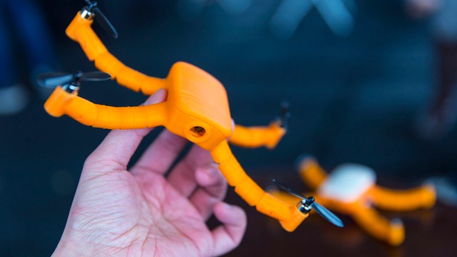 Hands-On with Nixie Wearable Drone Camera