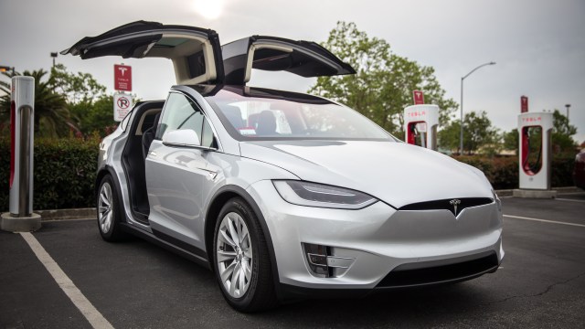 Tested: Driving the Tesla Model X with Autopilot
