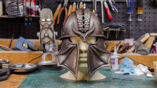 How To Paint a Realistic Rusty, Metal Helmet