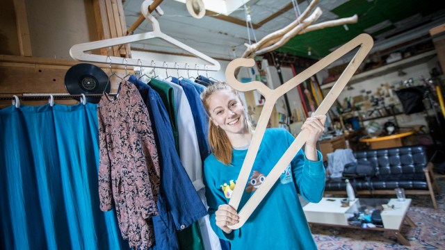 Simone Giertz’s Coat Hanger for Coat Hangers