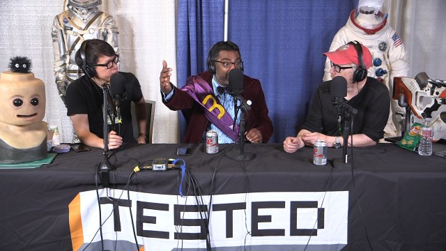 Silicon Valley Comic Con and Science March!  – Still Untitled: The Adam Savage Project – 4/25/17