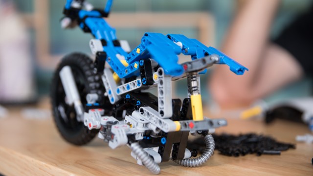 LEGO with Friends: Technic 2-in-1 Build Off, Part 4