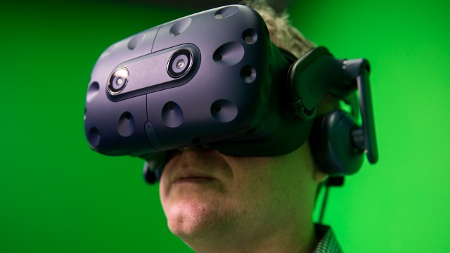 PROJECTIONS, Episode 37: HTC Vive Pro Hands-On!