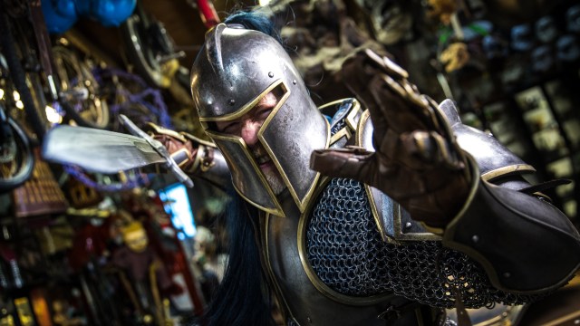 Adam Savage’s New Warcraft Armor!