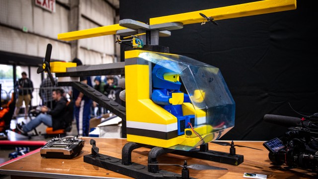 Giant Flying Remote Controlled LEGO Helicopter!