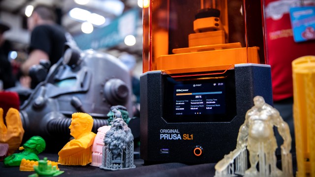 First Look: Prusa SL1 Resin 3D Printer!