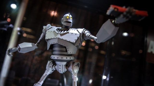 Mondo’s New Iron Giant at DesignerCon!