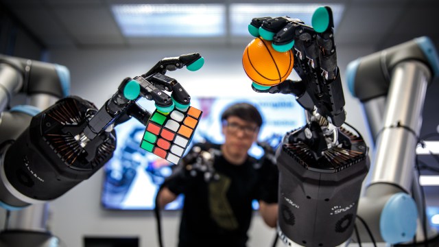 Hands-On: Haptic Gloves to Control a Telepresence Robot!