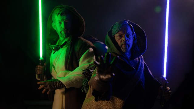 How To Make Custom 1/6 Scale Fluorescent Tube Lightsabers!